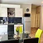 Dorina Wellness Apartman *