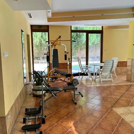 Dorina Wellness Apartman * شيوفوك