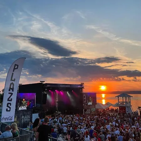 アパート Dorina Wellness シオーフォク